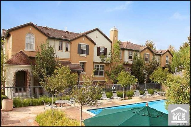 Building Photo - 45 Tulare Dr