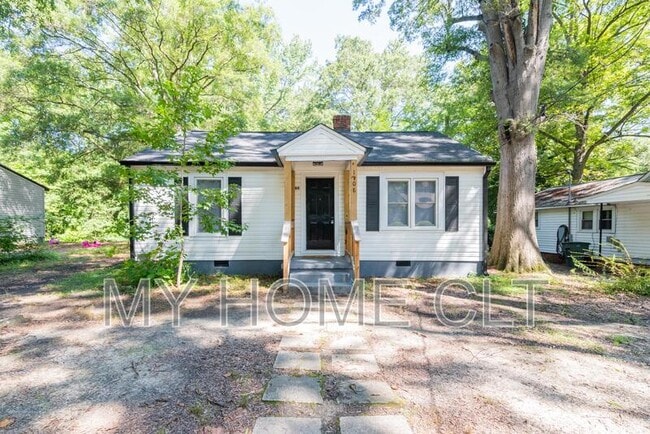 Photo - 1108 W Walnut Ave