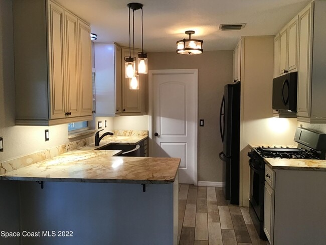 Photo - 2859 Kingston Ln