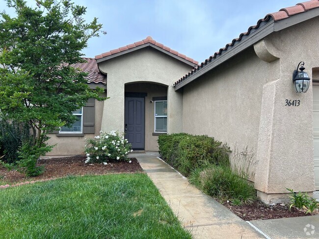 Building Photo - 36413 Capri Dr Rental