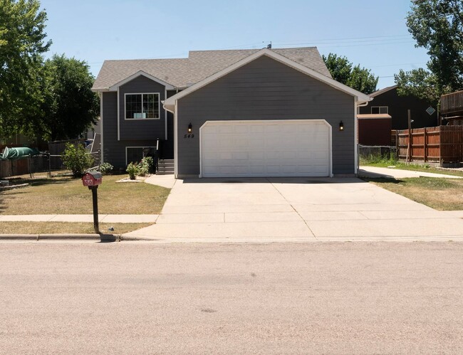 Building Photo - 549 Hanover Dr