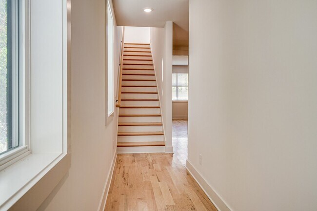 Photo - Stunning 4-Bedroom Nashville Home with Granite Countertops, Hardwood Floors, and Fireplace!