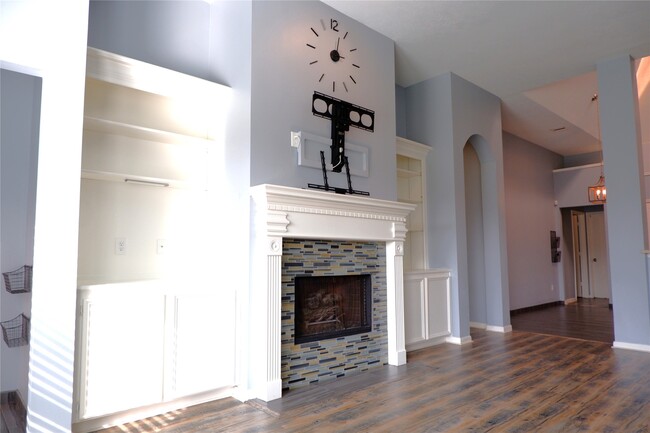 Photo - 2614 Parkbriar Ln House