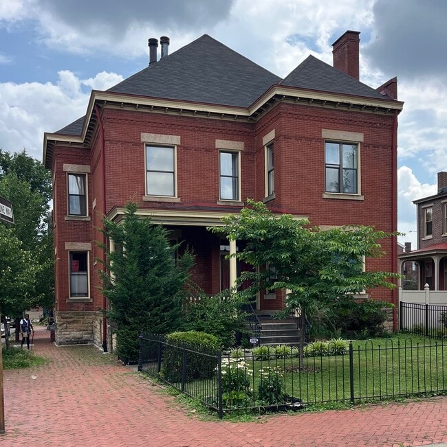 Photo - 1114 Bidwell St Unit 4