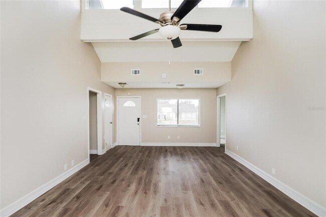 Photo - 6317 Boylston Way