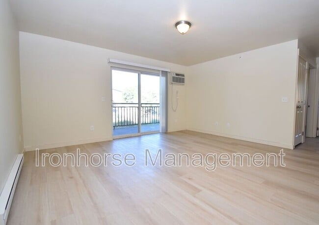 Photo - 807 W Villard St Unit #19
