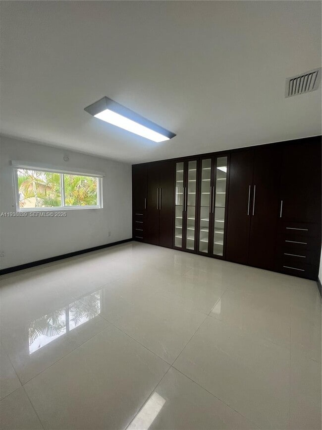 Photo - 9210 SW 73rd Avrd