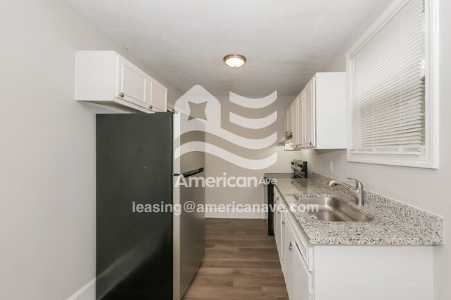 Photo - 16 Curran Ave