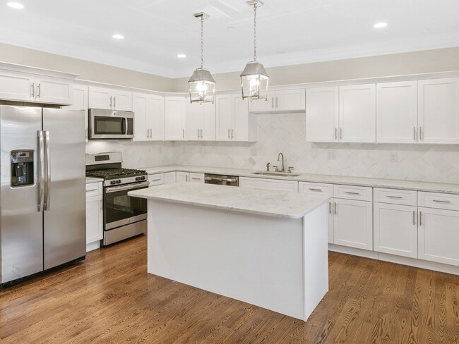 Photo - 38 Millmont St