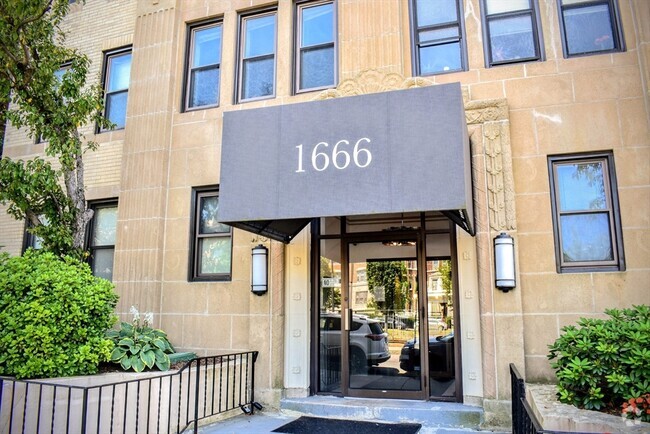 Building Photo - 1666 Commonwealth Ave Unit 42 Rental