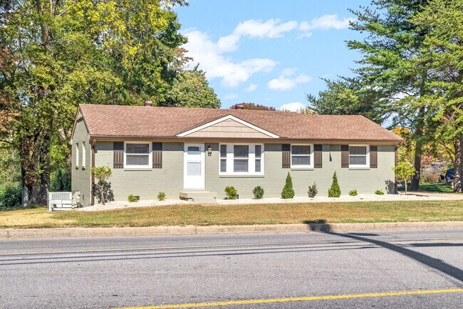 Photo - 3 Bedroom Home For Rent in Sango Area!