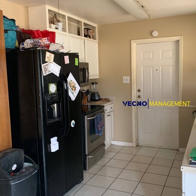 Photo - 701 Aviation Ave