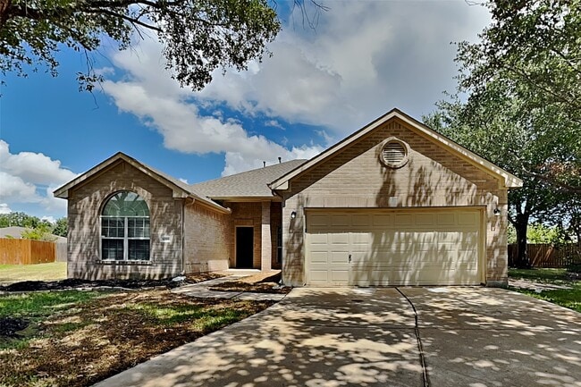 Building Photo - 5219 Whitebridge Ln