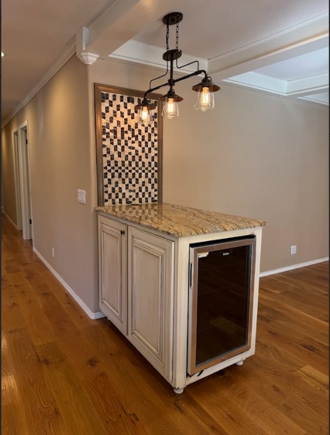 Photo - 23 N Howard Pl