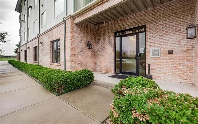 Photo - 3221 Elihu St Unit 209