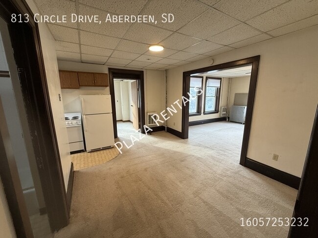 Building Photo - 19 7th Ave SE Unit 201