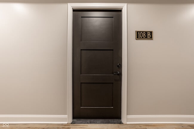 Photo - 108 W Main St Unit B