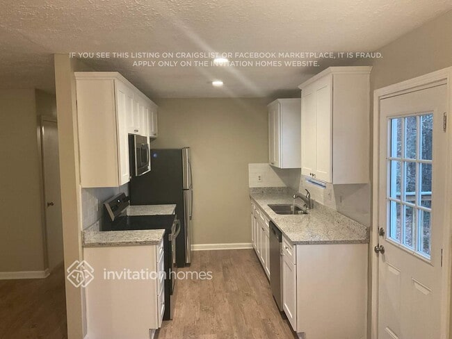 Photo - 1847 Rainbow Ln