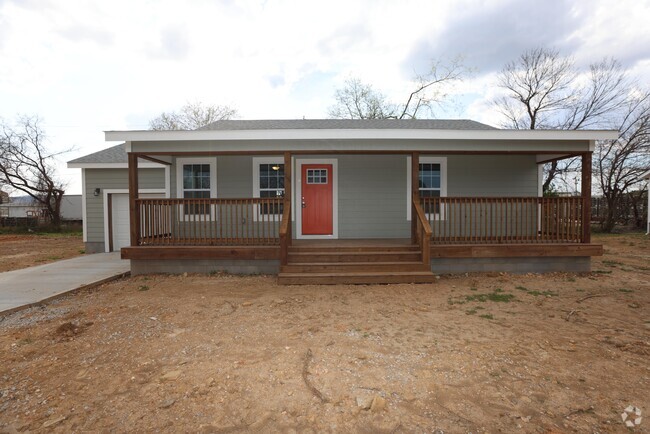 Building Photo - 302 Forest Ave Rental