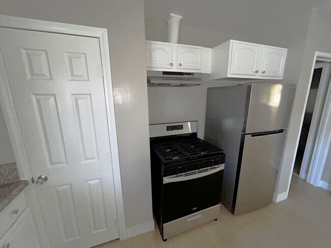 Photo - 8445 Tobias Ave