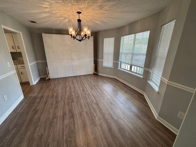 Photo - FOR RENT