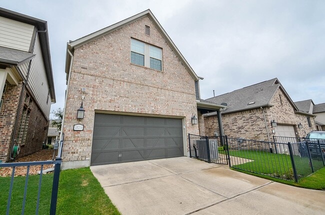 Photo - 18214 Lake Eagle Dr