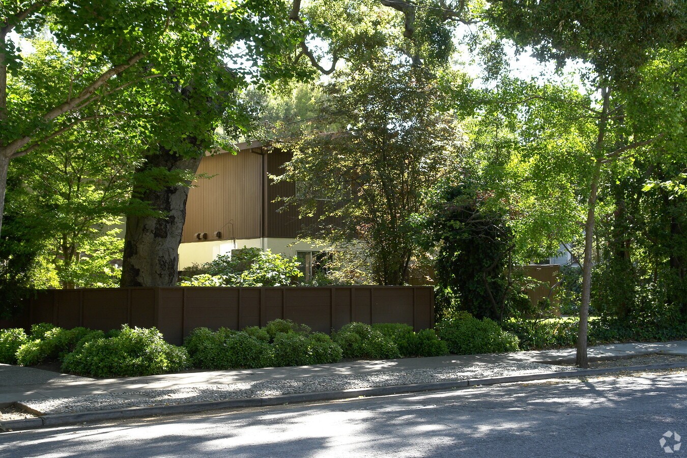 Photo - 1272 Mills St