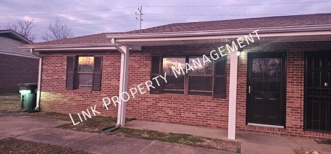Photo - 5101 N Moore Ln