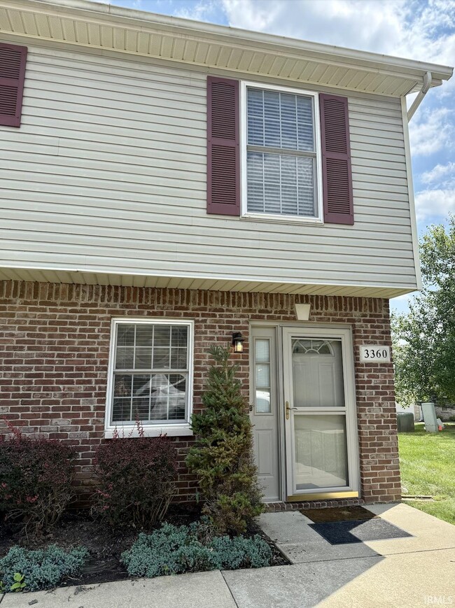 Photo - 3360 S Oaklawn Cir Condo