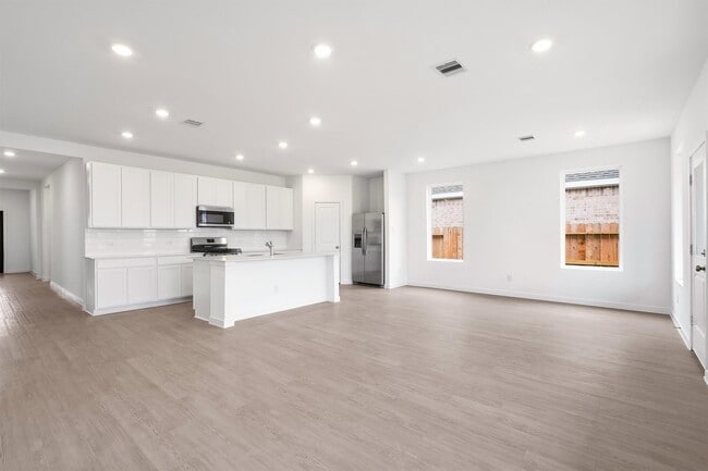 Photo - 3009 Waterwood Pass Dr