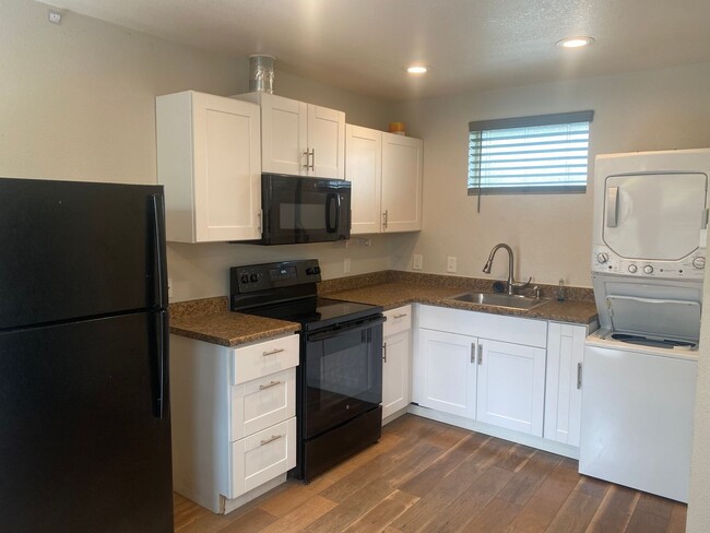 1 Bed, 1 bath single story ADU in Central ... - 1 Bed, 1 bath single story ADU in Central ... Casa