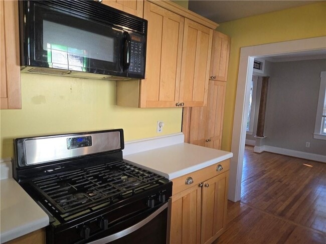 Photo - 1038 S Candler St