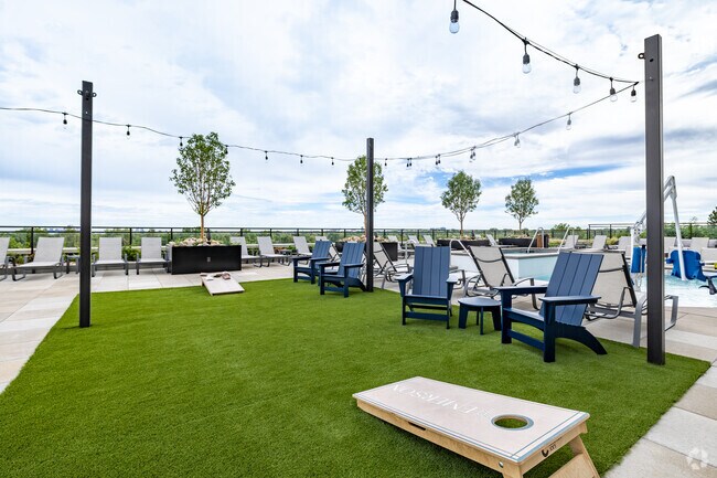 7th Floor Pool Deck