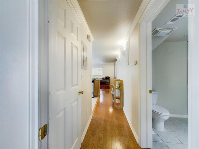 Photo - 3007 Speedway Unit 3