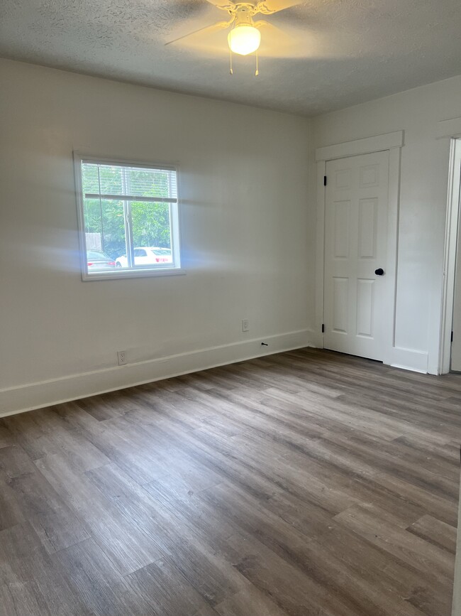 Photo - Single Family House in Kettering