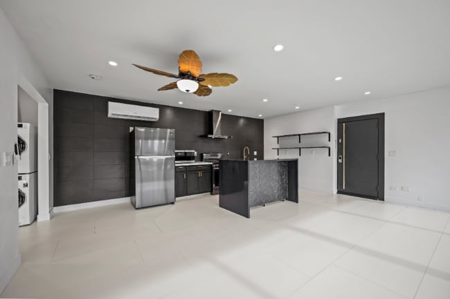 Photo - 1139 Bellevue Ave Unit 1139