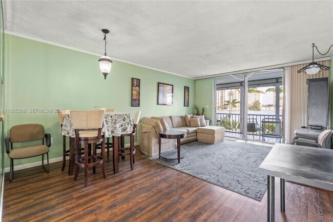 Photo - 2861 Leonard Dr Unit F208