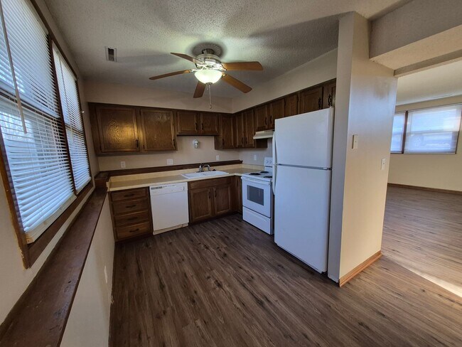 Photo - 1761-1763 E Lacona Avenue Unit 1761 E Lacona Avenue