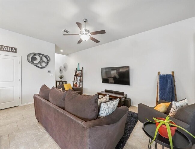 Photo - 17023 Canosa Dr
