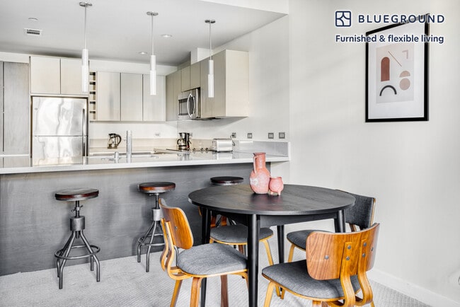 Photo - 3003 Olin Ave Unidad FL2-ID846