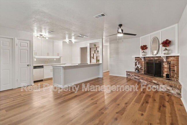 Building Photo - 511 Cumberland Dr Rental