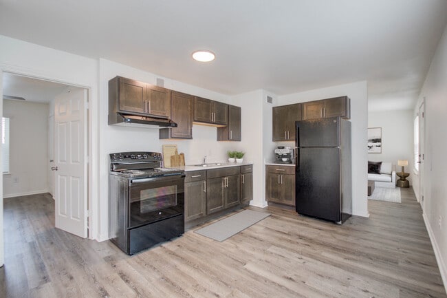 Fully Equipped Kitchen - Sunset Gardens Apartments