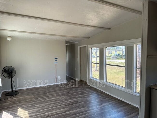 Photo - 8086 Heck Dr Unit #1A