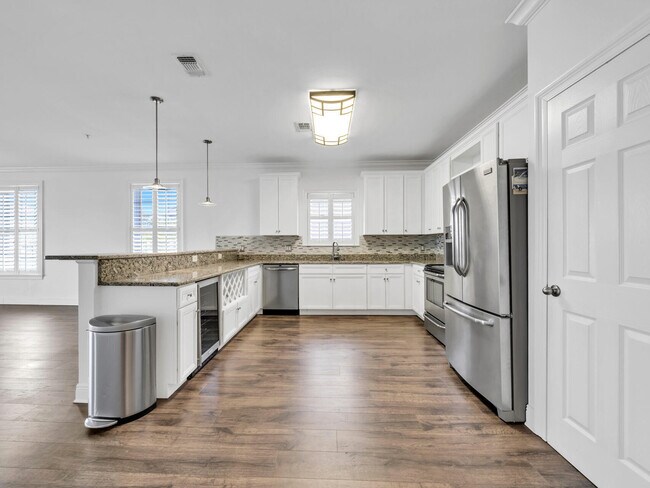 Photo - 724 Harbor Blvd Condo Unit 202