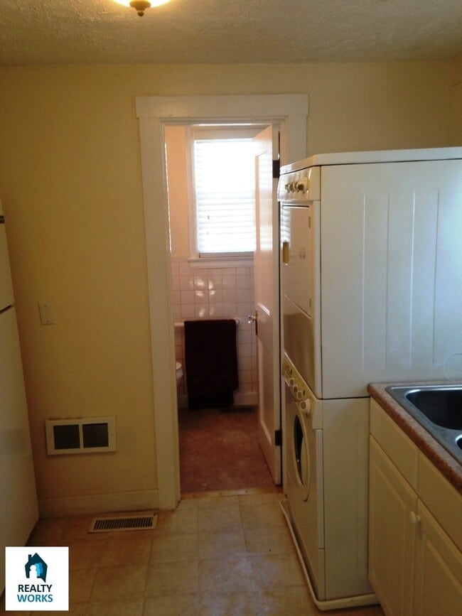 Photo - 3928 S 52nd St Unit 2