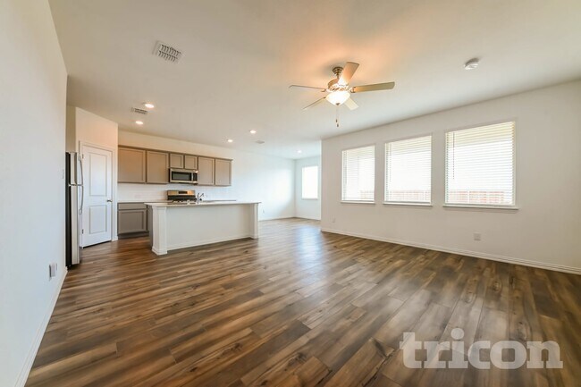 Photo - 5416 Montrose Dr