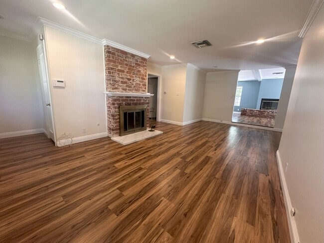 Photo - 7900 Shoshone Ave