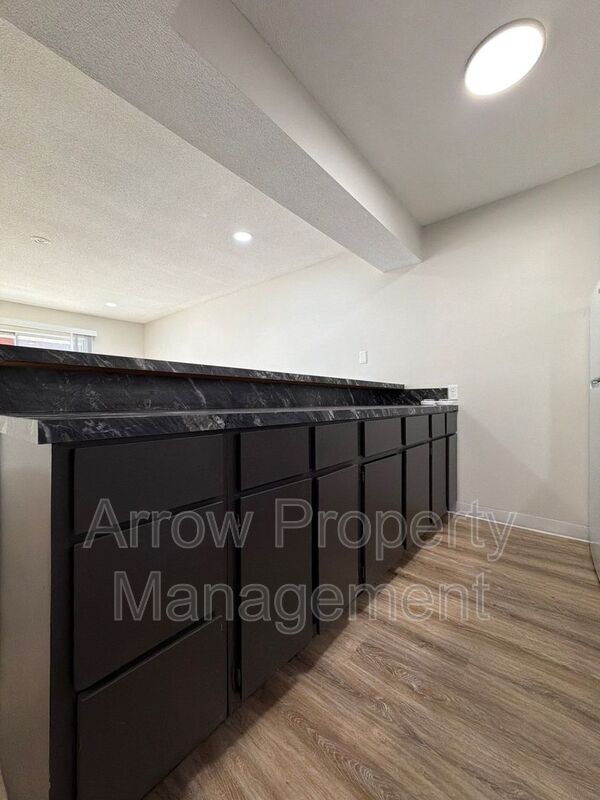 Photo - 649 S 18th St