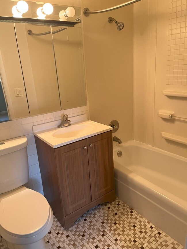 Photo - 2343 Ogden Ave Unit 1