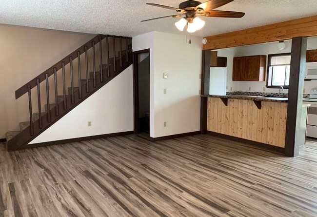 Photo - 577 E Golf Pl